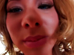 Beauté, Gros seins, Blonde, Plantureuse, Hd, Fille latino, Tatouage, Nénés