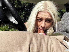 Rubia, Mamada, Garganta profunda, Pies, Fetiche, Al aire libre, Perforación, Tatuaje