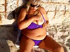 Belle grosse femme bgf, Masturbation, Mature, Mère que j'aimerais baiser, Public, Chatte