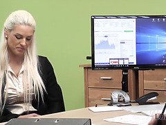 Blonde, Plantureuse, Femme couguar, Mère que j'aimerais baiser, Maman, Chatte, Belle mère, Adolescente