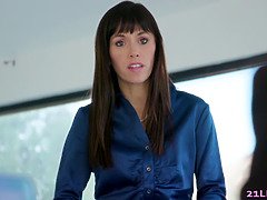 Американки, Измена, Хд, Лесбиянка, Мамочка, Втроем, Жена