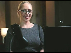 Спальня, Блондинки, Пальцем, Очки, Белье, Мастурбация, Оргазм, Чулки