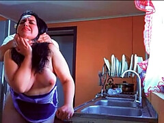 Américain, Belle grosse femme bgf, Gros cul, Hd, Fille latino, Maman, Belle mère, Surprise