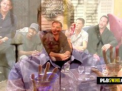 Blasen, Braunhaarige, Geile alte tussi, Hd, Nackt, Orgie, Muschi, Realität