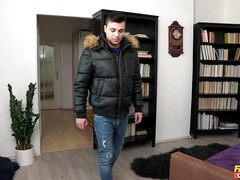 Grosser arsch, Grosse titten, Blasen, Pummelig, Würgen, Lecken, Hintern versohlen, Tätowierung