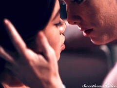 Азиатки, Большие сиськи, Немки, Каблуки, Поцелуи, Натуральные сиськи, Крошечные, Юбки