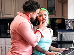 Dyed hair hoe, Paisley Paige, gets fucked hard on the bed