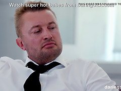 Anaal, Pijpbeurt, Hardcore, Man man vrouw, Tiener, Tiner anaal, Trio, Tieten likken