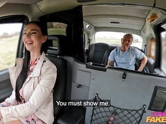 Gros seins, Sucer une bite, Brunette brune, Européenne, Talons, Léchez, Masturbation, Chatte