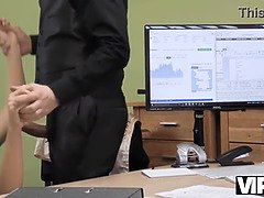 Blonde MILF gets her first taste of casting couch fun with her mouth and hands