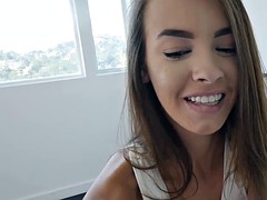 Grosser schwanz, Braunhaarige, Handjob, Im freien, Pov, Öffentlich, Rasiert, Titten