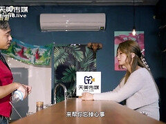 Aziatisch, Grote mammen, Blond, Pijpbeurt, Handbeurt, Hardcore, Huisgemaakt, Gezichtspunt