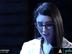 Большая жопа, Большие сиськи, Сидя на лице, Пальцем, Секс без цензуры, Лесбиянка, Реалити, Втроем