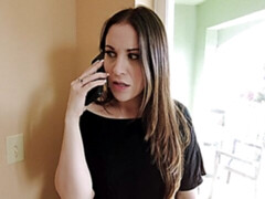 Gros cul, Sucer une bite, Brunette brune, En levrette, Poilue, Mère que j'aimerais baiser, Seins naturels, Pov