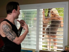 Kont, Grote mammen, Blond, Pijpbeurt, Hondjeshouding, Handbeurt, Hakken, Likken