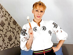 Большая жопа, Блондинки, Пальцем, Француженки, Мастурбация, Бритые, Короткая стрижка, Стриптизерша