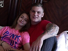 Спальня, Большой член, Минет, Семяизвержение, Собачьи, Гибкие, Натуральные сиськи, Тощие