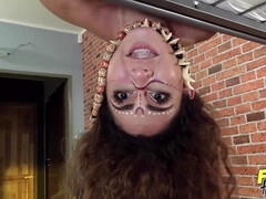 Grosser arsch, Blasen, Vollbusig, Kehlenfick, Gesichtssitzen, Im freien, Jungendliche (18+), Nass