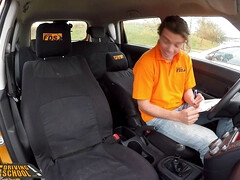 Culo, Tetas grandes, Coche, Corridas, Divertido, Gafas, Hd, Afeitado