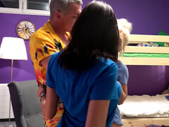 Arsch, Blasen, Aufs gesicht abspritzen, Frau frau mann, Piercing, Abendanzug, Tätowierung, Tanga