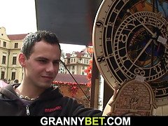 Blasen, Braunhaarige, Tschechisch, Oma, Reif, Reiten, Schreiend, Jungendliche (18+)