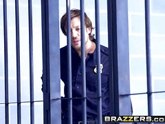 Pijpbeurt, 1 man 2 vrouwen, Politie, Schreeuwen, Kousen, Tiener, Trio, Uniformpje