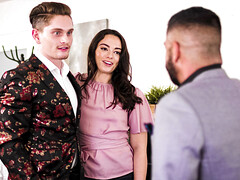 Bisexuelle, Sucer une bite, Couple, En levrette, Homosexuelle, Hd, Bureau, Plan cul à trois