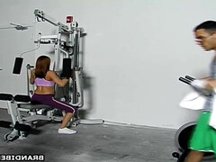 Gros seins, Sucer une bite, Brunette brune, Branlette thaïlandaise, Mère que j'aimerais baiser, Seins naturels, Adolescente, Nénés