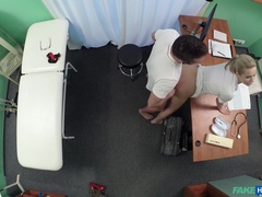 Enthousiasteling, Kont, Arts, Hondjeshouding, Handbeurt, Likken, Verpleegster, Kantoor