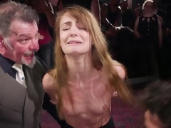 Amarrada, Morena, Pareja, Natural, Pezones, Dolor, Castigada, Trio