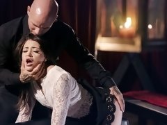 Sucer une bite, Brunette brune, En levrette, Domination, Fétiche, Poilue, Adolescente, Nénés