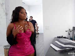 Schlampe, Schwarz, Blasen, Vollbusig, Hardcore, Realität, Flotter dreier, Titten