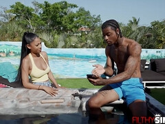 18 jahre, Tussi, Kehlenfick, Schwanz, Schwarz, Handjob, Hd, Natürlichen titten