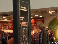 Brunette brune, Femme couguar, Mature, Mère que j'aimerais baiser, Maman, Chatte, Réalité, Belle mère