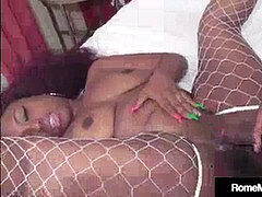 Большой член, Черные, Минет, Парочка, Семяизвержение, Черненькие, Ласковые ручки, Чулки