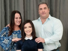 Толстушки, Большая жопа, Брюнетки, Поцелуи, Лесбиянка, Милф, Киски, В поезде