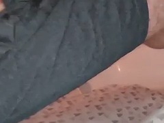 Pee in my pants, my bladder is full and urine is dripping.