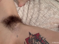 Hairy young beauty Willow masturbates on bed