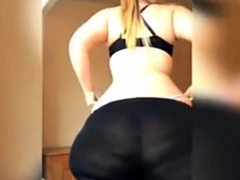 Show phat ass shaking