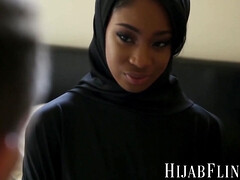 18 años, Arabe, Chica, Corrida, Fetiche, Lamidas, Adolescente, Tetas