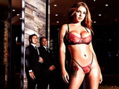 Mamada, Doble penetracion, Ffm, Pajear, Madres para coger, Piscina, Trio, Tetas