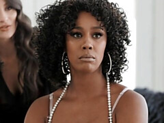 Fingern, Interrassisch, Lesbisch, Lecken, Lingerie, Muschi, Strümpfe, Titten