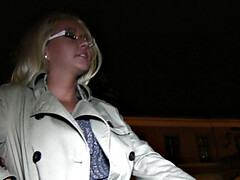 Amateur, Rubia, Polla, Gafas, Pajear, Al aire libre, Coño, Tatuaje