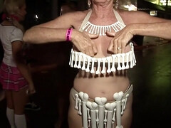 Amateur, Gros seins, Blonde, Groupe, Hd, Mature, De plein air, Public