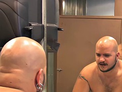 舐める尻, デカチン, 黒人, ゲイ, 毛深い, 異人種間, なめる, 馬乗り