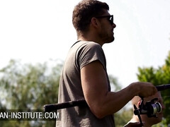 Grosser arsch, Grosser schwanz, Braunhaarige, Doppelpenetration, Pornostars, Rasiert, Flotter dreier, Titten