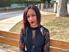 Amateur, Beauté, Noire, Sucer une bite, Double pénétration, Faciale, Plan cul à trois, Nénés