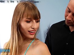 Gros seins, Sucer une bite, Branlette thaïlandaise, Hd, Seins naturels, Chevaucher, Criant, Tatouage