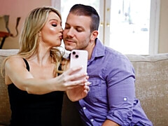 Grosser arsch, Grosser schwanz, Blondine, Blasen, Hundestellung, Milf