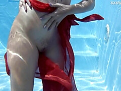 Grosser arsch, Hd, Pool, Öffentlich, Abendanzug, Tätowierung, Jungendliche (18+), Eng